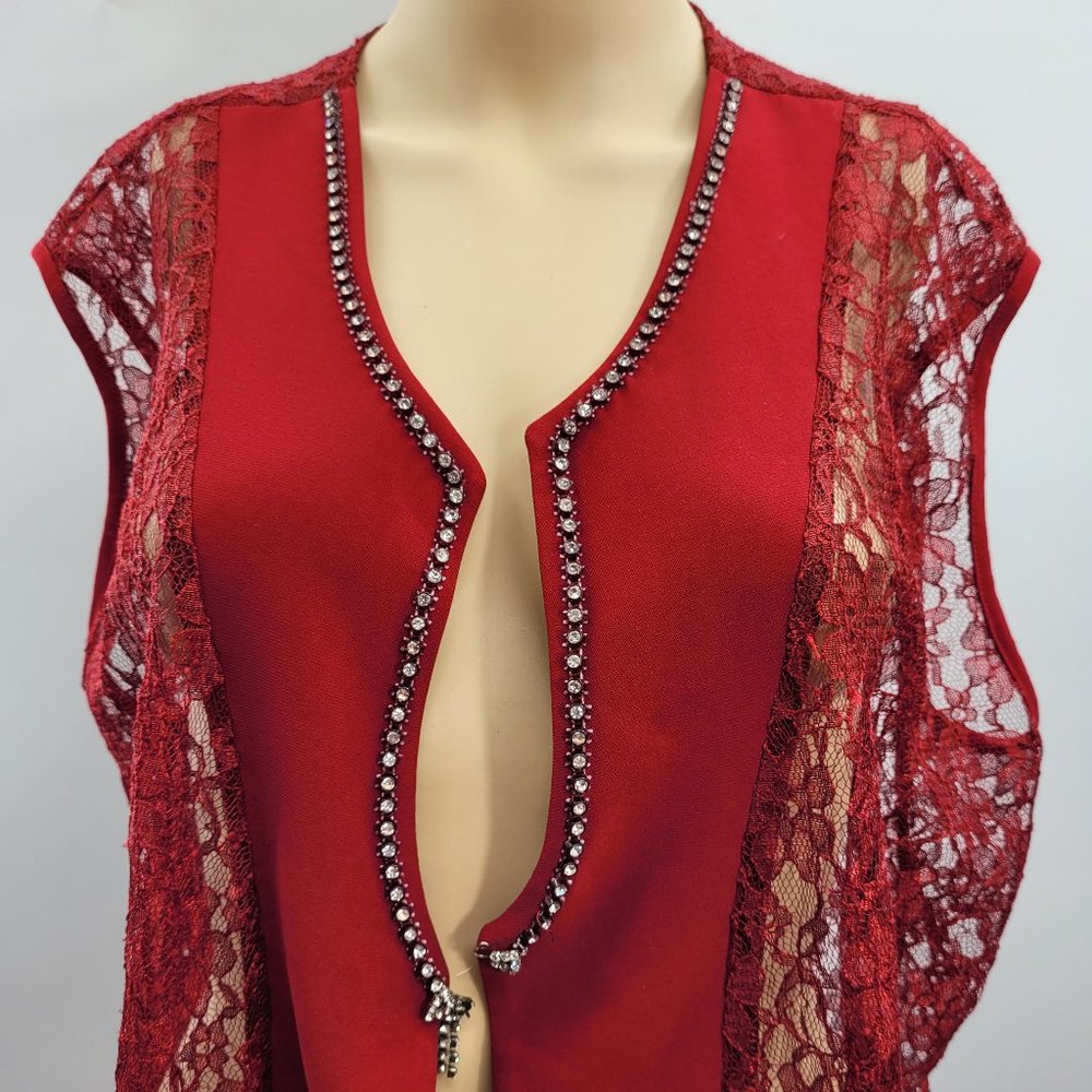 Samara Open Front lace long Dress Size 54.